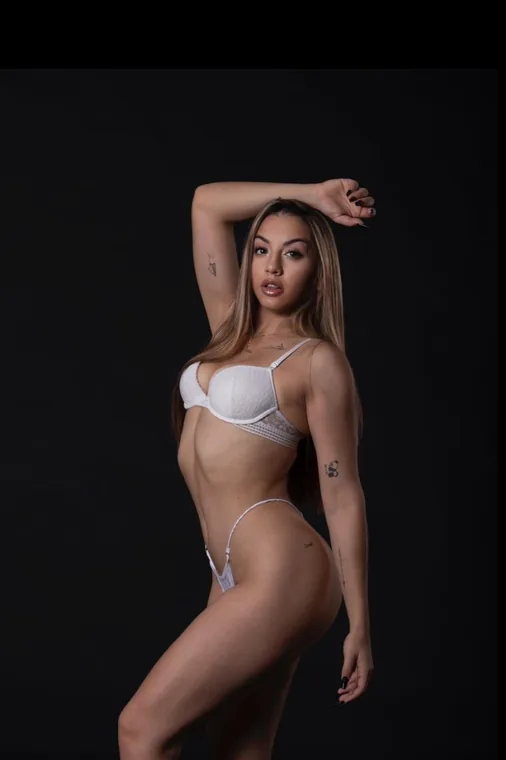 Ainhowi, creadora española de OnlyFans