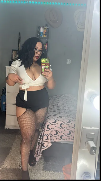 Lunita solis, creadora española de OnlyFans