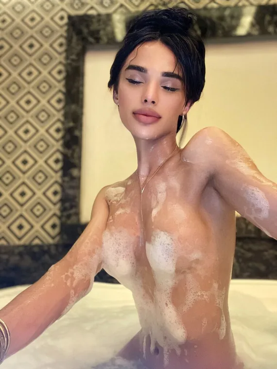 Vaniela696, creadora española de OnlyFans